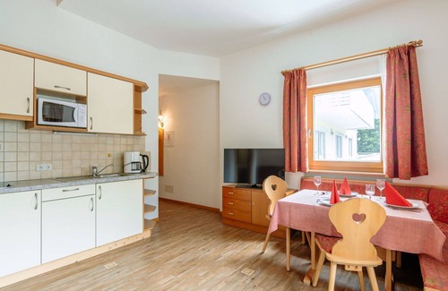 Solda Apartment | Nice apartment for 6 guests with WIFI, TV, terrace, pets allowed, panoramic view and parking