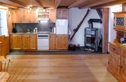 Tujetsch Apartment | Nice apartment for 6 guests with WIFI, TV, patio, panoramic view and parking