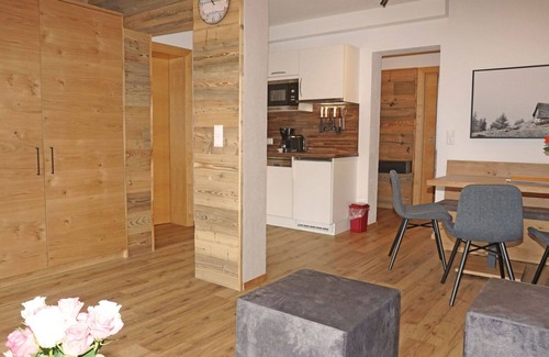 Ladis Apartment | Nice apartment for 6 people with WIFI, TV, terrace and parking