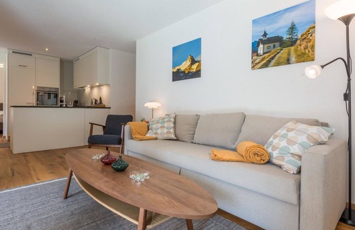 Saas Grund Apartment | Nice apartment for 7 people with WIFI, TV, balcony and pets allowed