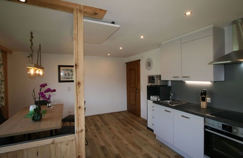 Distelberg Apartment | Nice apartment for 8 guests with WIFI, TV, balcony, pets allowed and parking