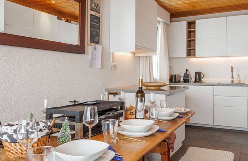Val d'Illiez Apartment | Nice apartment for 10 guests with WIFI, TV, balcony and panoramic view
