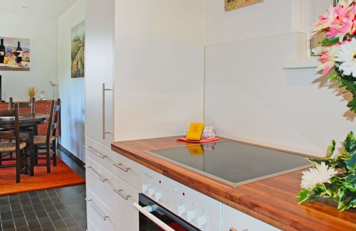 San Nazzaro Apartment | Nice apartment for 5 people with WIFI, pool, TV, patio, pets allowed, panoramic view and parking