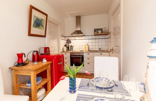Horne Villa | Nice apartment in villa for 3 people with WIFI, TV, patio and parking