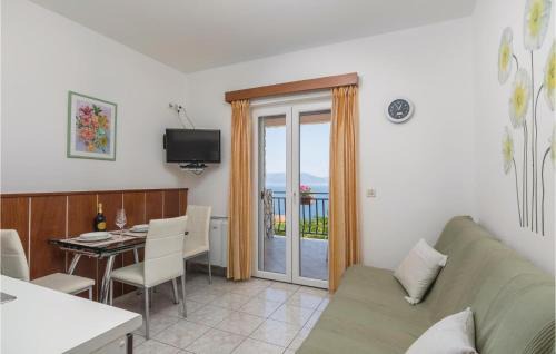 Ravni Apartment | Nice Apartment In Labin With Wifi