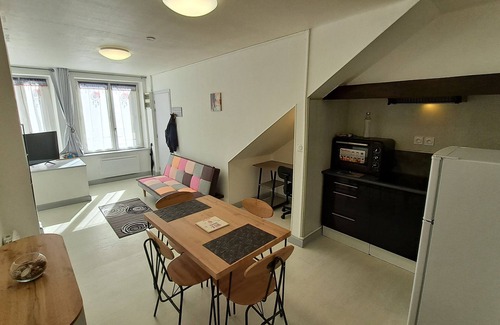 Toul Apartment | Nice apartment in the city center