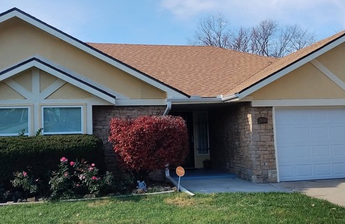 Kansas City House | Nice Centrally Located Home