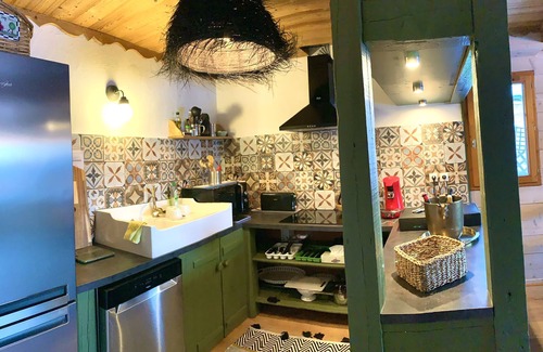 Plangagnant Ski Chalet | Nice Chalet LEON located in Plangagnant (1650 m) La PLAGNE - LA ROCHE chairlift