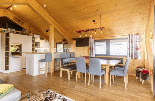 Pichl-Preunegg Ski Chalet | Nice chalet with finnish sauna