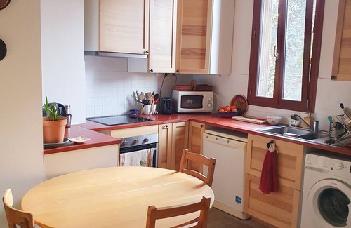 Guilhemery Apartment | Nice duplex in a quiet area