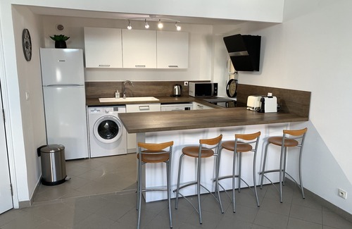 Old Town Apartment | Nice flat 2 bedrooms 2 bathrooms 75m2 4* historic center of Toulon