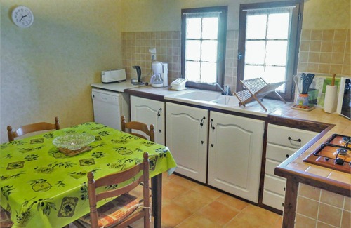 Dondas Villa | Nice apartment in villa for 4 people with pool, TV, terrace and parking