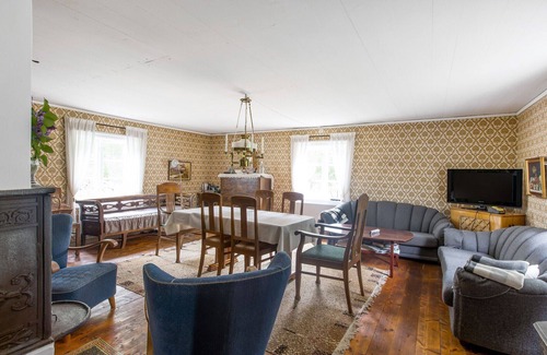 Tingsryd Municipality House | Nice holiday home with 100 meters to Lake Åsnen | SE06026