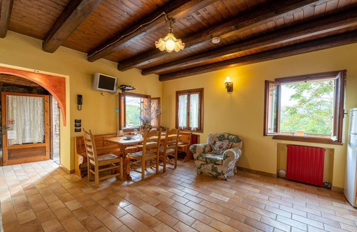 Valnogaredo House | Nice home in Fontanafredda di Cinto