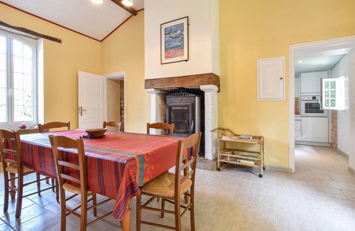 La Chapelle-Hermier House | Nice home in La Chapelle Hermier