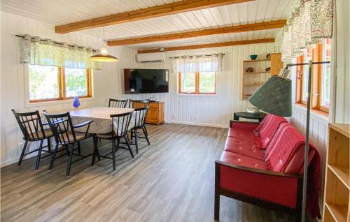 Alvsered House | Nice Home In Älvsered With Wifi