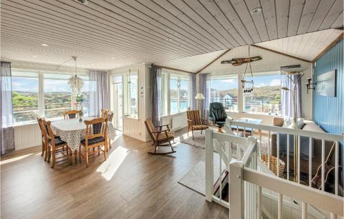 Bomlo House | Nice Home In Bremnes With Wifi