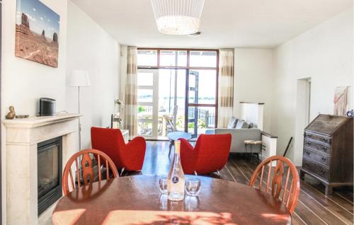 Breukeleveen House | Nice Home In Breukeleveen With Wifi