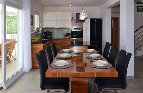 Celina House | Nice home in Celina with kitchen
