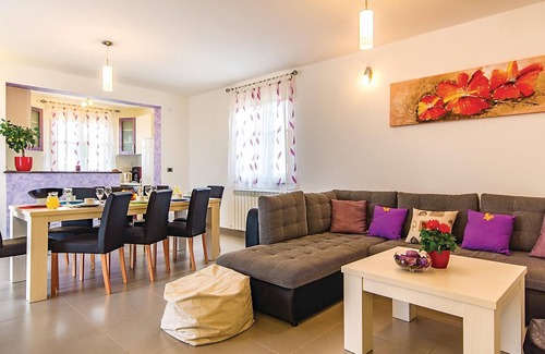 Gajana House | Nice home in Hr-52215 Vodnjan