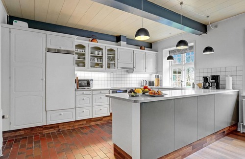 Vragard House | Nice home in Højer with sauna
