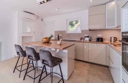 Nerezise House | Nice home in Nerezisca