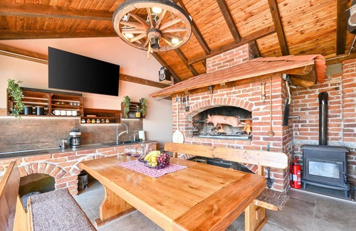 Kapela House | Nice home in Nova Diklenica with sauna