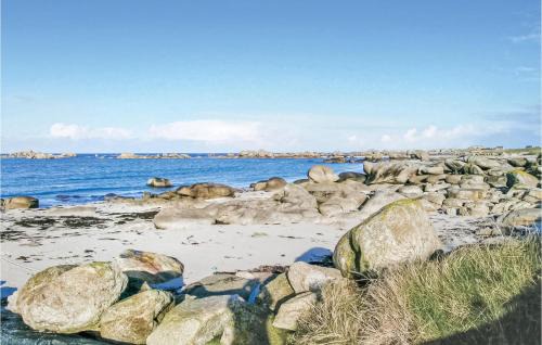 Plouneour-Trez House | Nice Home In Plounéour-Trez With Sauna