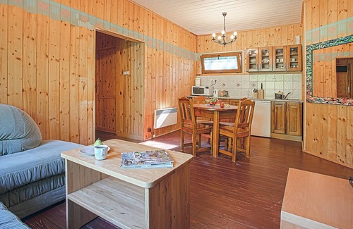 Linia House | Nice home in Poblocie with sauna
