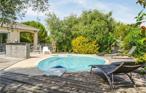 La Roche-Chalais House | Nice Home In St-Michel-Lecluse-Le-