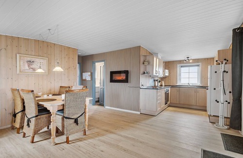 Vejers Strand House | Nice home in Vejers Strand with sauna