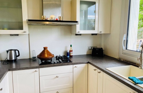 Centre Apartment | Nice house 20 minutes from Paris