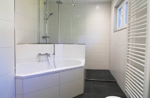 Langwasser Sudwest House | Nice house with 3 bedrooms 4 wonderful bathrooms for meetings and parties