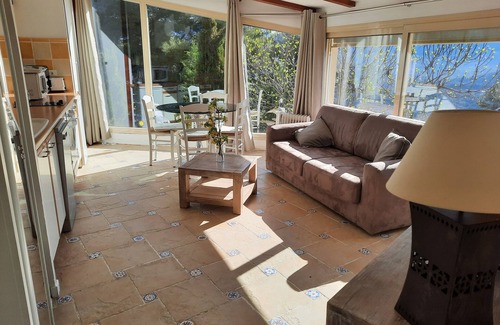 Contes House | Nice peaceful house with swimming pool on the mountains near the sea