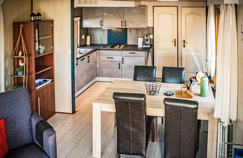 Reutum House | Nice (sta)caravan in Reutum with WiFi