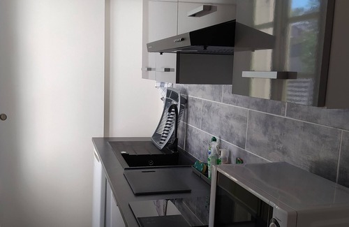 Saintes Apartment | Nice studio in SAINTES