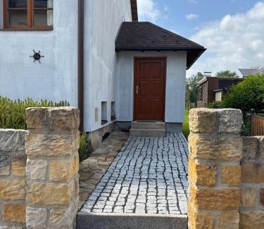 Hartau House | Nicole