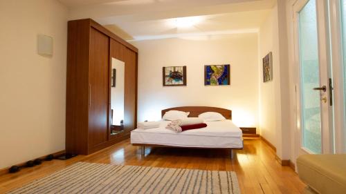 Dorobanti Apartment | Nicole's Apartment