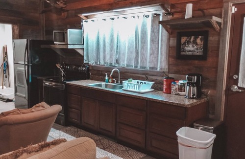 Venice Boat Rental | Nicole’s Clean Cozy HouseBoat