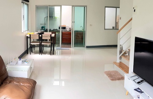 Ban Mai House | Nido Guest House Impack Arena