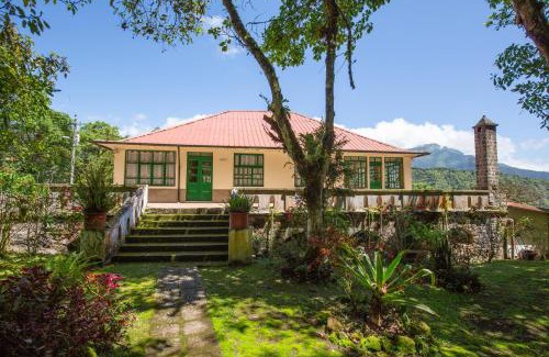 Tumbaco Hotel | Niebli Historical Farm and Lodge at Pululahua Volcano