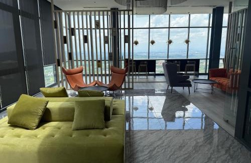 Nilai Apartment | Nilai Rooftop skywalk at mesahill premier by STAY COZY