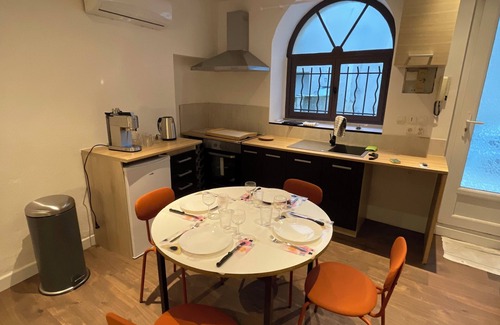Cadereau Apartment | Nimes Centre 6 Personnes Terrasse