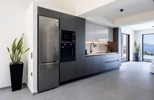 Achladies House | NimVie Green Retreat