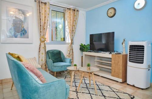 Yaounde Apartment | NINJA HOUSE Studio chic Le Turquois Doré