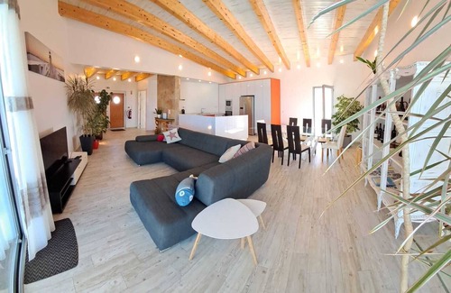 Barril de Cima House | Nira Beach House Eleganc & Charm exclusive pool and sea view