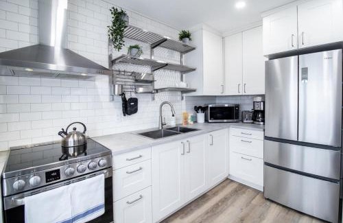 Whitehorse Apartment | NN - Flats on 4th #3 - Downtown 1-bed 1-bath