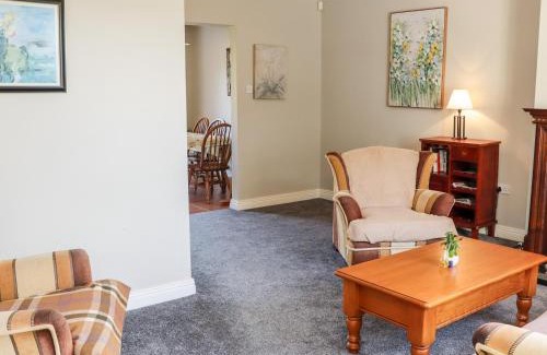 Rosslare House | No 1 Mariner's Court