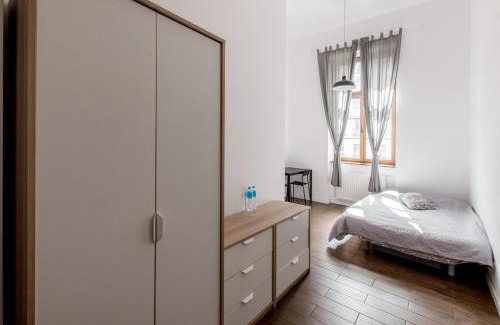 Krzyki Apartment | No 22 Old Town Apartment