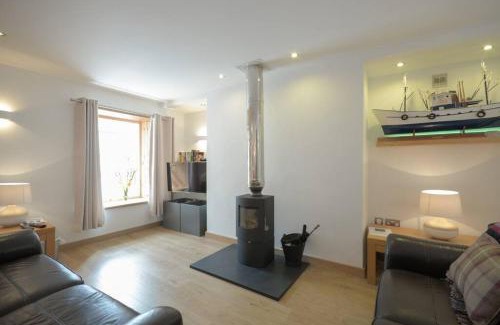 St Monans House | No3 By The Sea a 5 Star Cozy Coastal Cottage